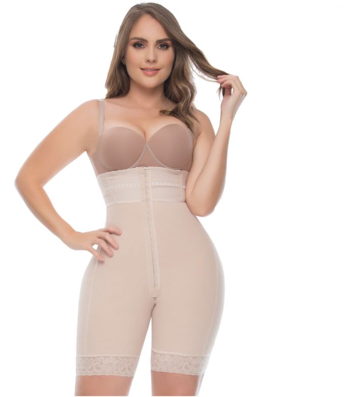 For you  Curvy fit, High waisted, Compression garment